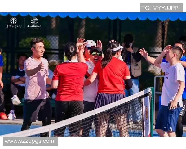 王芳网球生涯回顾与展望：从青涩球员到职业赛场的心路历程